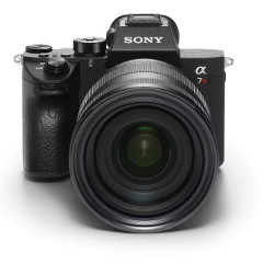 Nikon D850 VS Sony A7R III